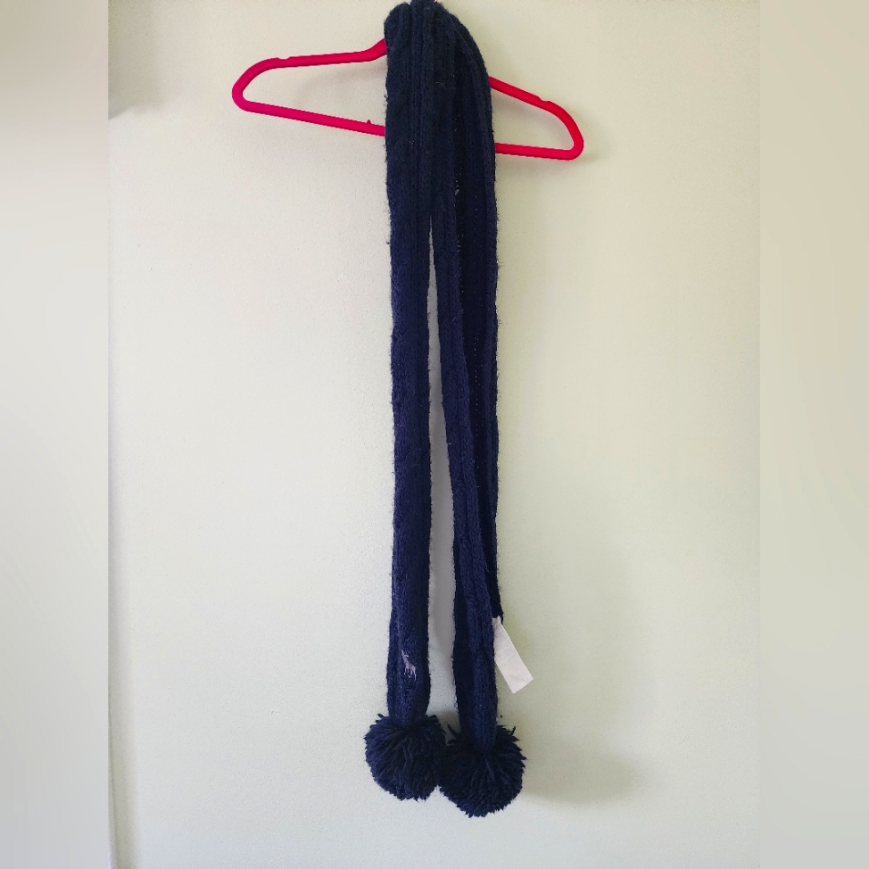 Abercrombie & Fitch Pompom Scarf